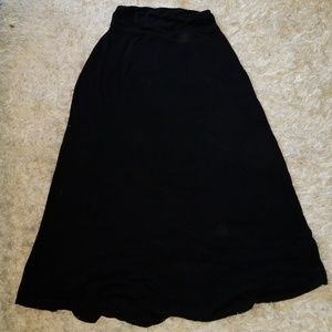 Black long skirt